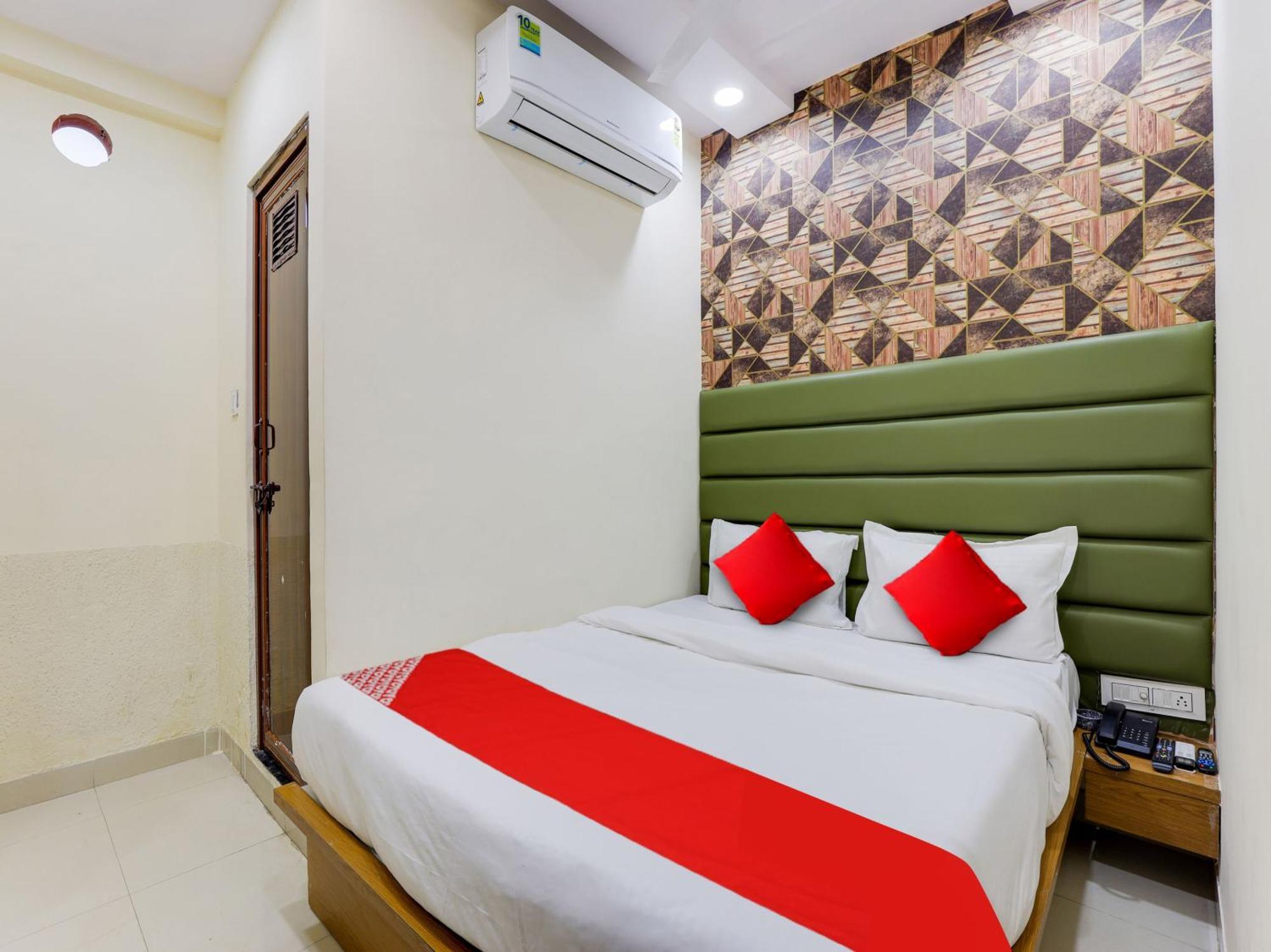 Hotel O Kb Villa 아흐메다바드 외부 사진
