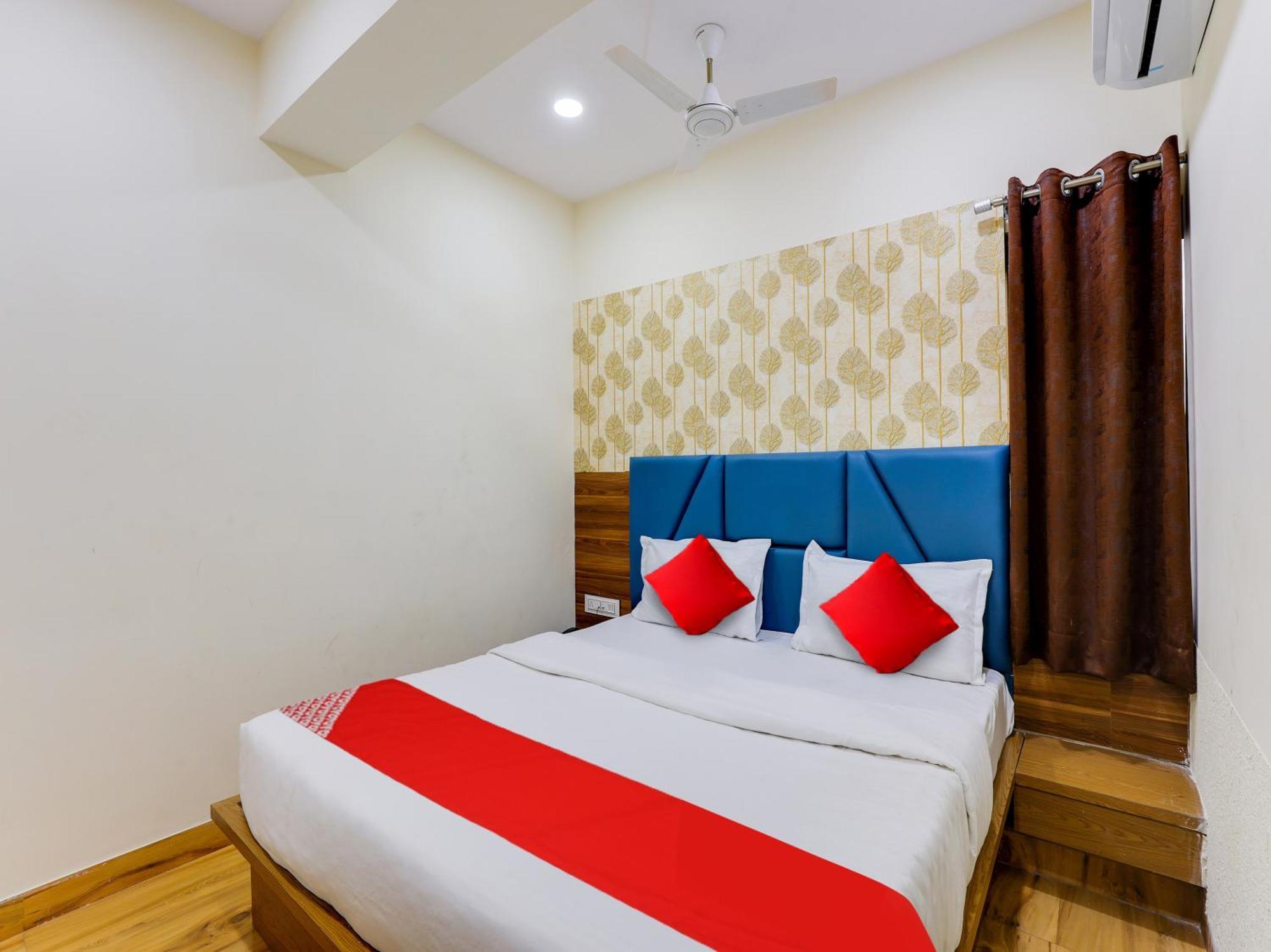 Hotel O Kb Villa 아흐메다바드 외부 사진
