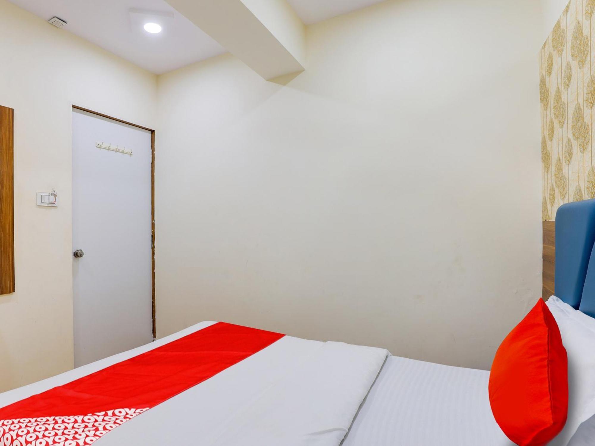 Hotel O Kb Villa 아흐메다바드 외부 사진