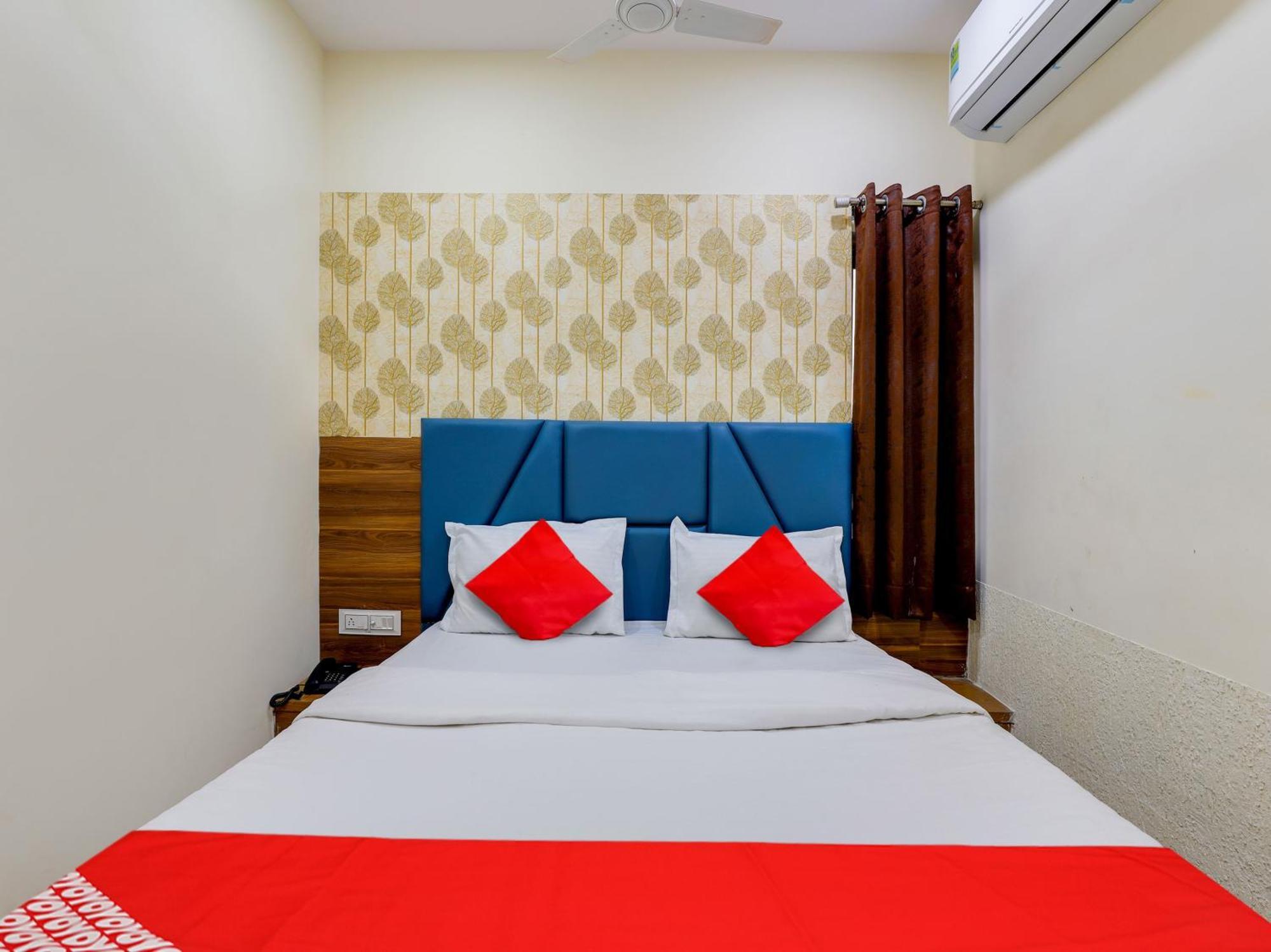 Hotel O Kb Villa 아흐메다바드 외부 사진