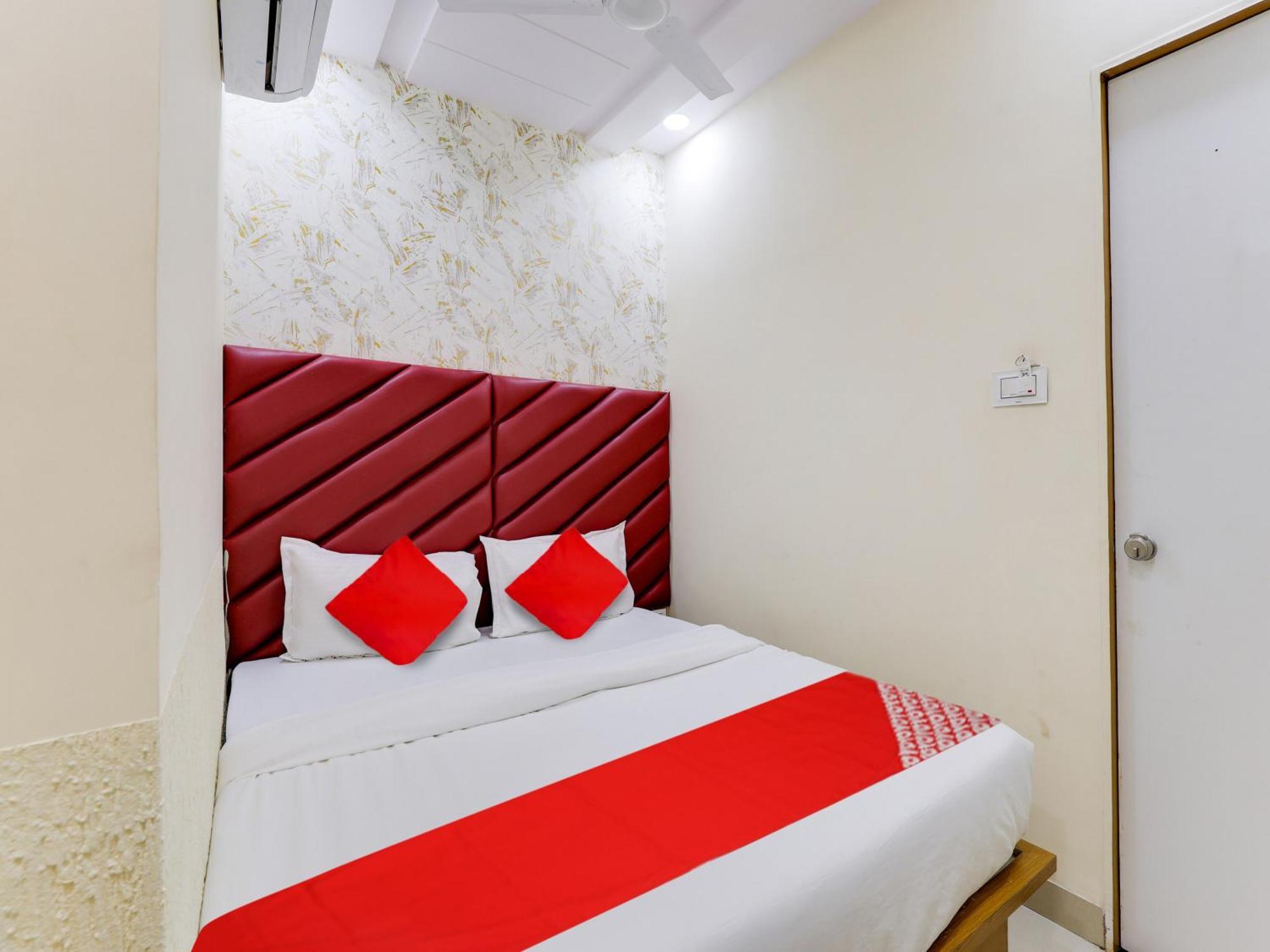 Hotel O Kb Villa 아흐메다바드 외부 사진