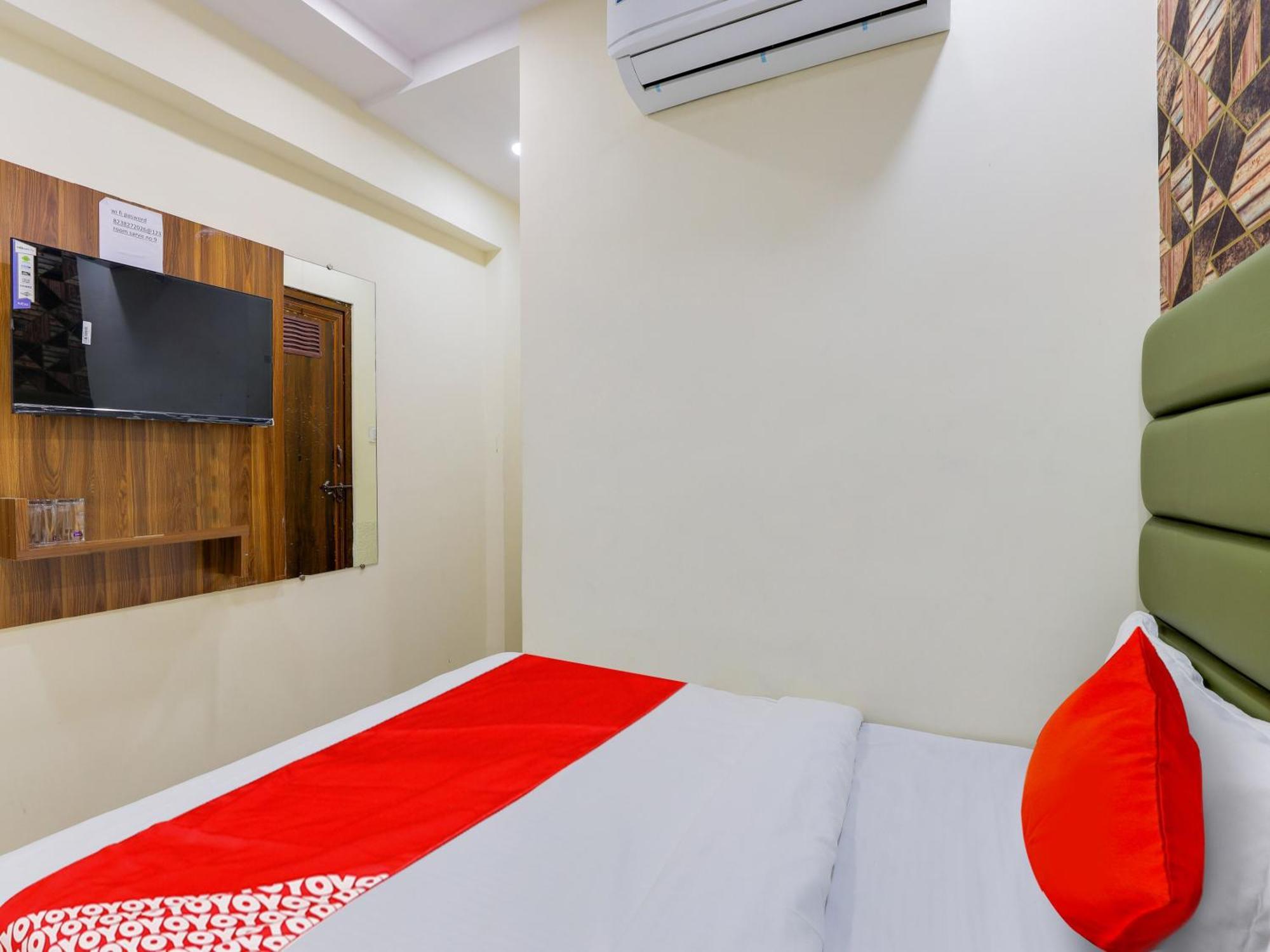 Hotel O Kb Villa 아흐메다바드 외부 사진